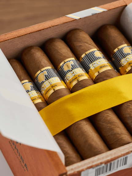 Meet the perfection of Cohiba Robustos SLB 25, a premium series of our collection by Teddy's Speakeasy